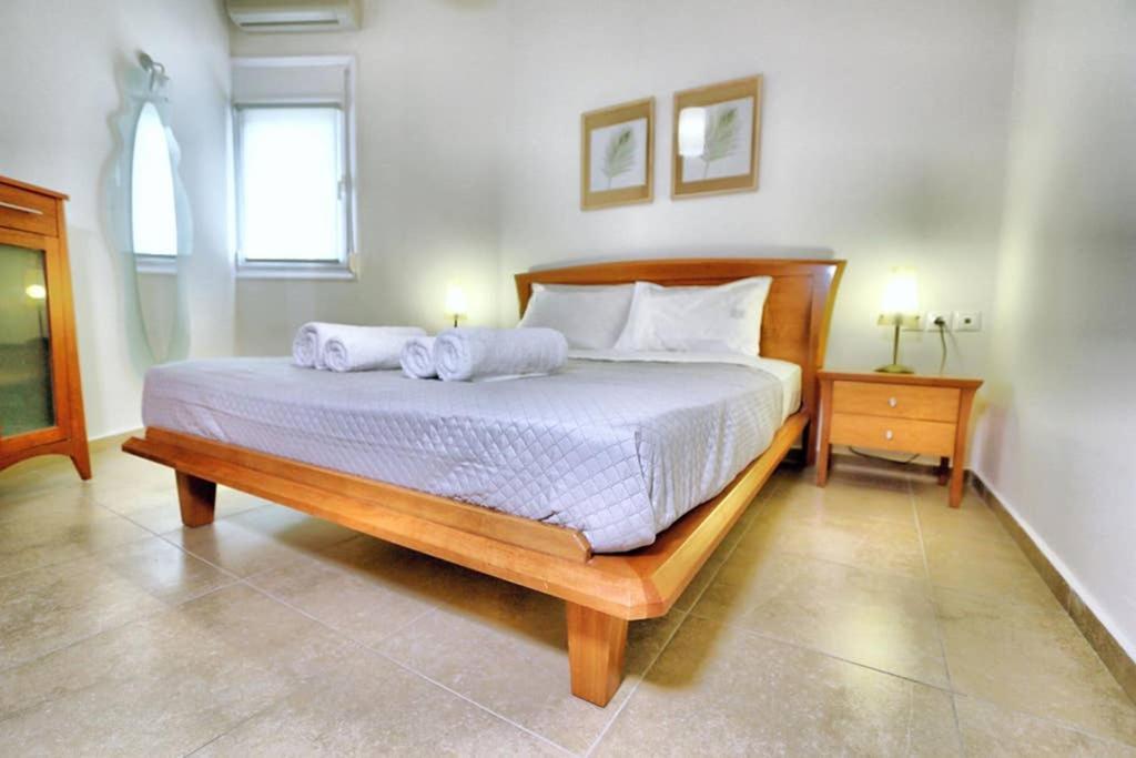 Eleni Sea View Luxury Apartment In Mades ลิกาเรีย ภายนอก รูปภาพ